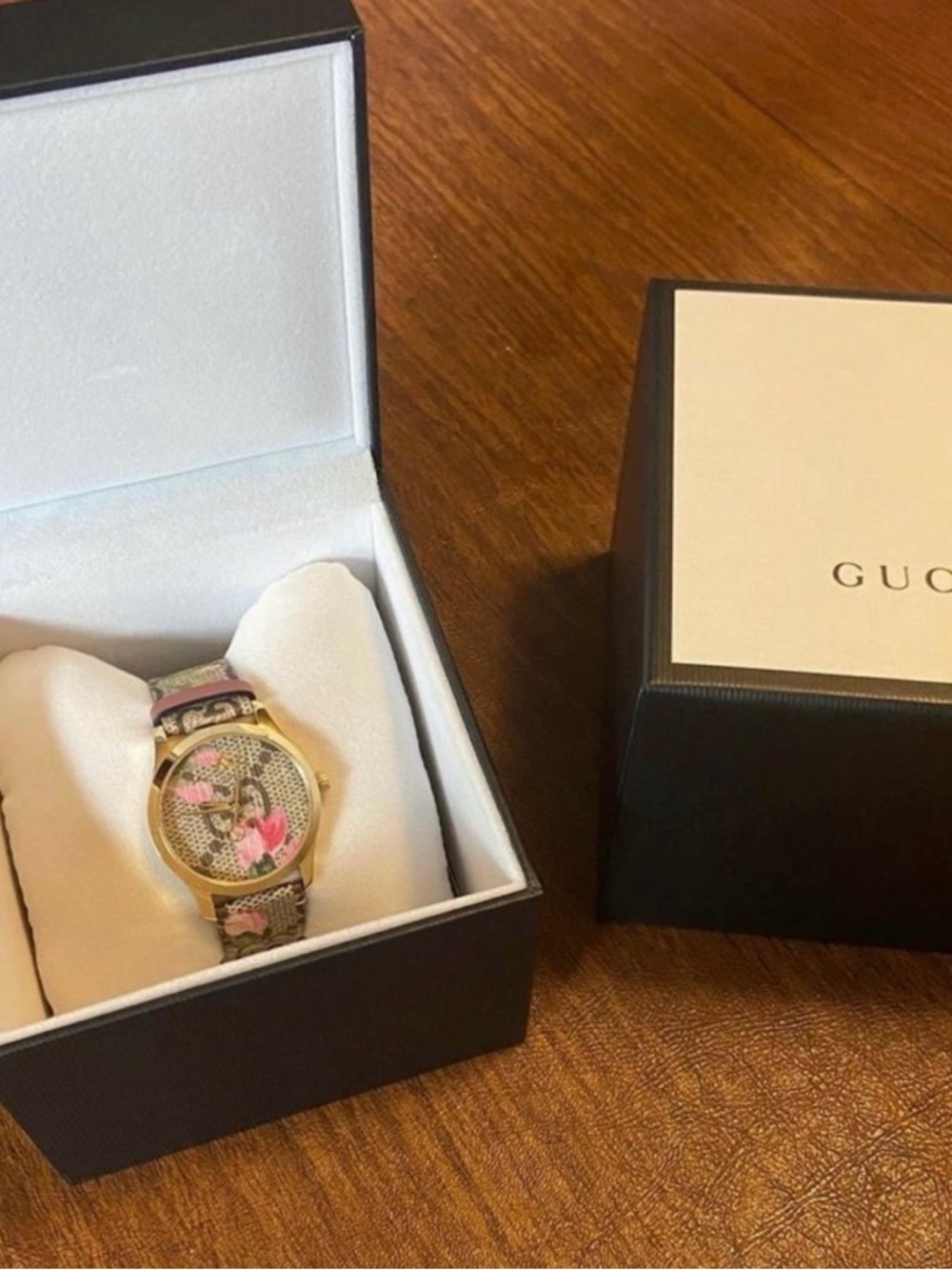 Gucci Gold-Tone Floral Monogram Women's Watch with Pink Accents - Picture 2 of 6